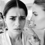 Я расскажу всем, что ты украла деньги